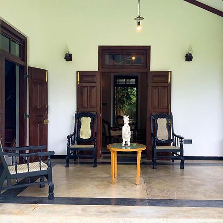 Headman House Antique Villa - A Seaside Royal Stay アハンガマ エクステリア 写真