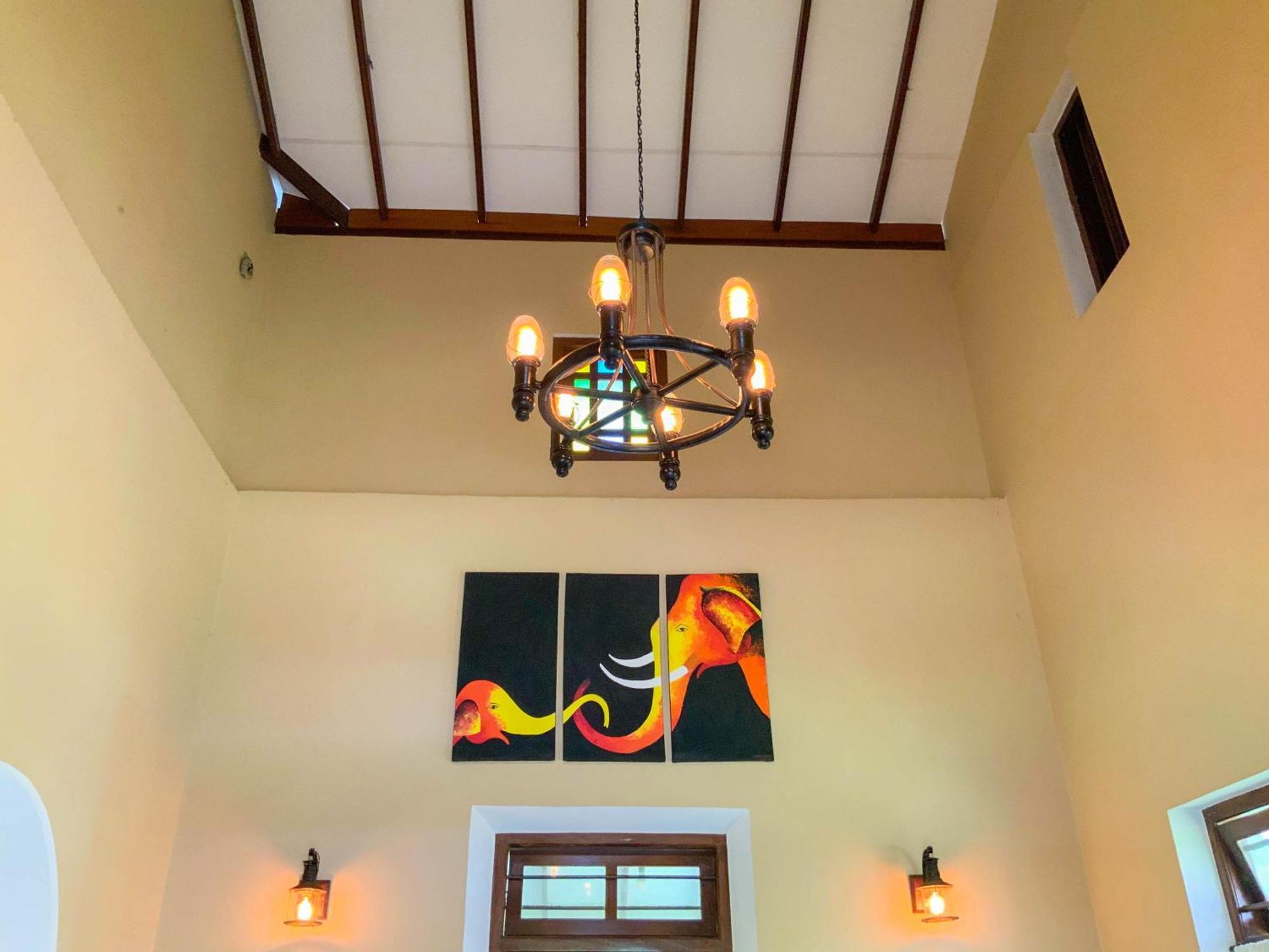 Headman House Antique Villa - A Seaside Royal Stay アハンガマ エクステリア 写真