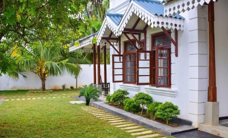 Headman House Antique Villa - A Seaside Royal Stay アハンガマ エクステリア 写真