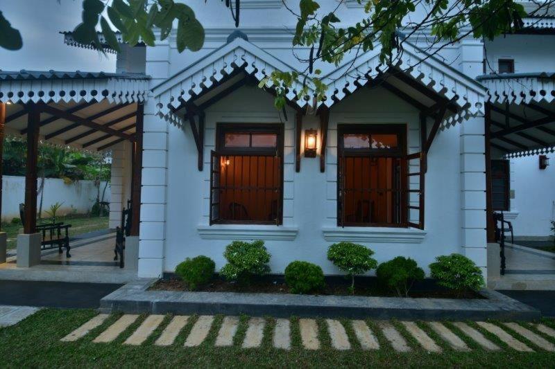 Headman House Antique Villa - A Seaside Royal Stay アハンガマ エクステリア 写真